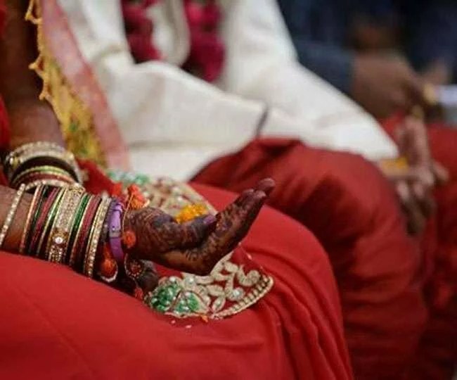 पाकिस्तान में हिंदू महिलाओं को मिला अधिकार, अपनी इच्छा से कर सकती हैं दोबारा शादी