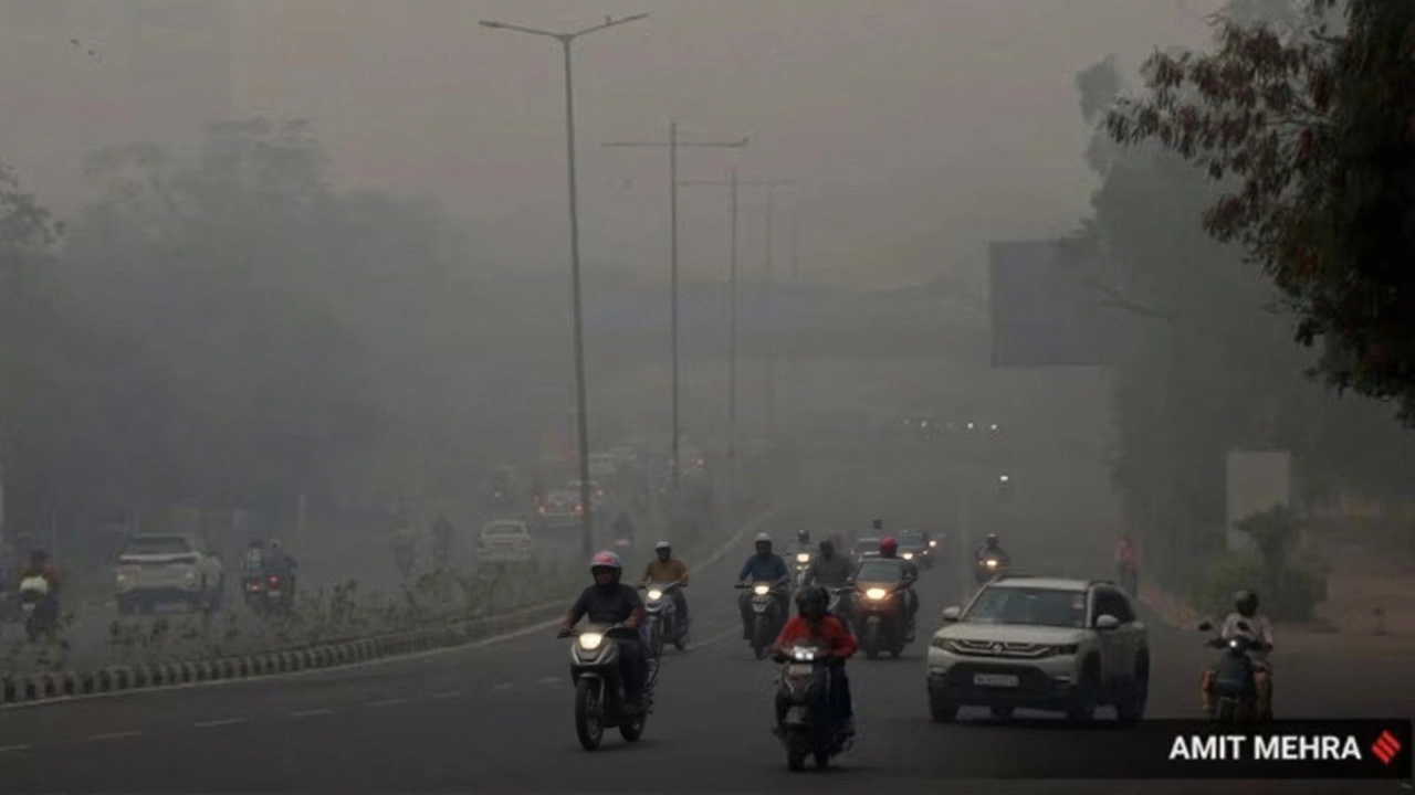 Severe Delhi Smog: AQI Tops 400 Across Seven Sites on Nov 28, 2024